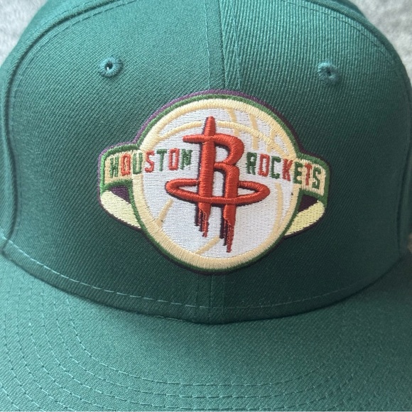 New Era Houston Rockets Fitted Hat Green Rust UV Size 7 NBA - Picture 3 of 9